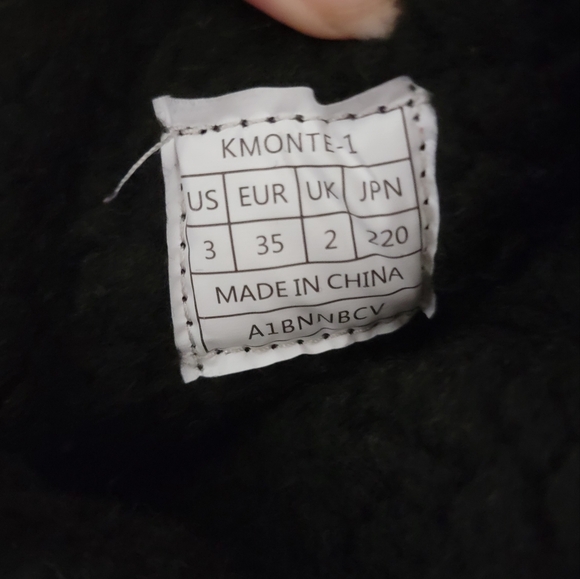 Girls Winter Boots Size 3 - Picture 2 of 4